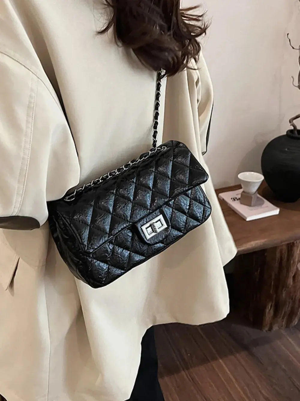 Rhombus Twist-Lock Shoulder Bag eprolo